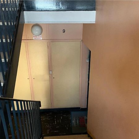 Une Chambre Simple Confortable Avec Acces Direct Aeroport D'奥利 外观 照片