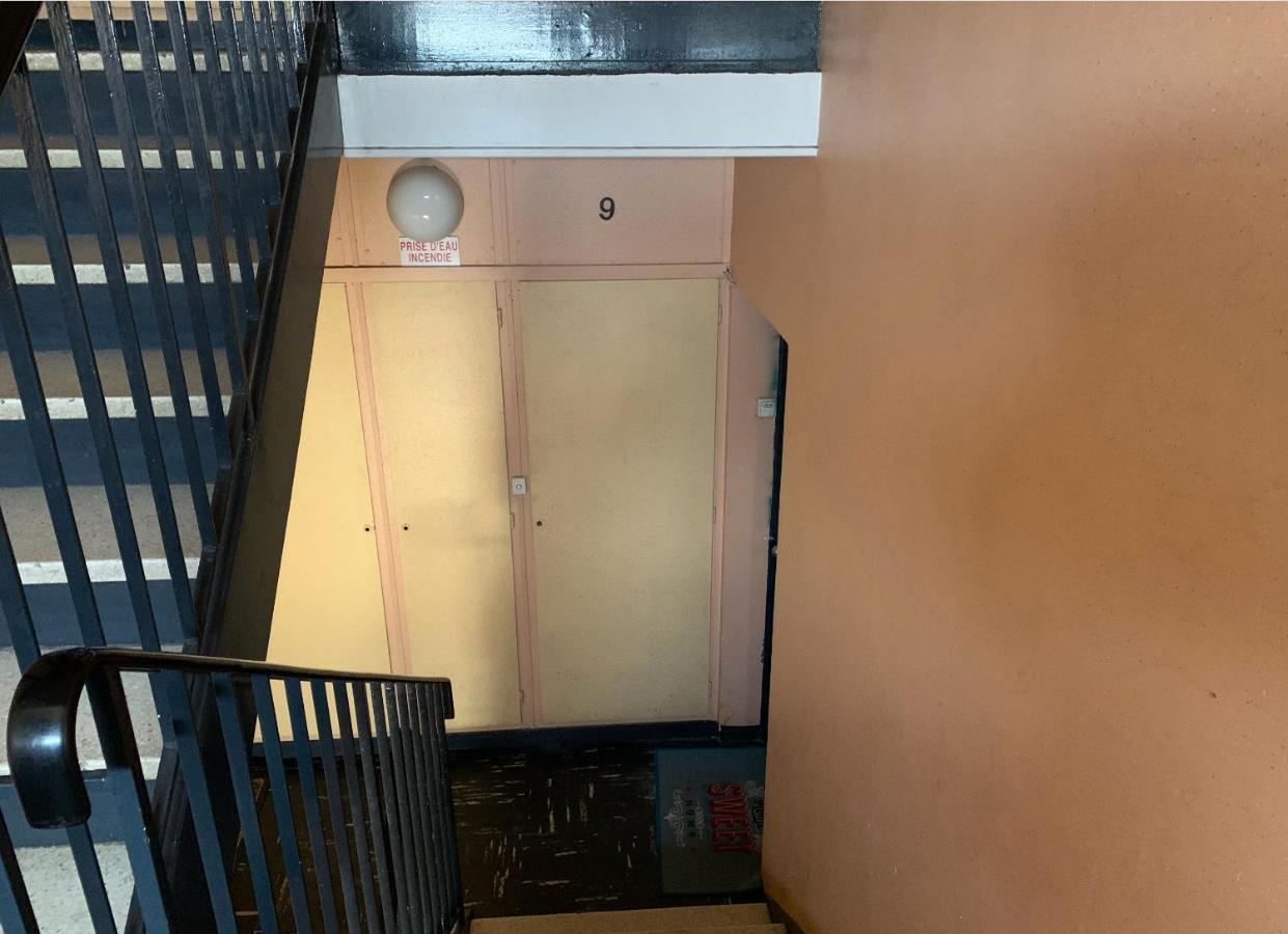 Une Chambre Simple Confortable Avec Acces Direct Aeroport D'奥利 外观 照片